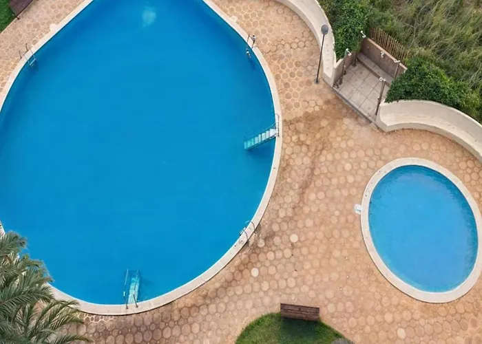 Beachfront Nautical Apartman *