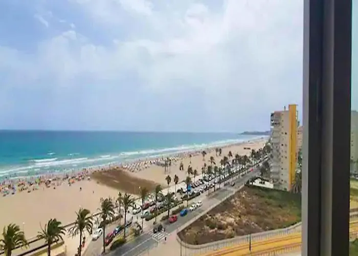 Beachfront Nautical Apartman *