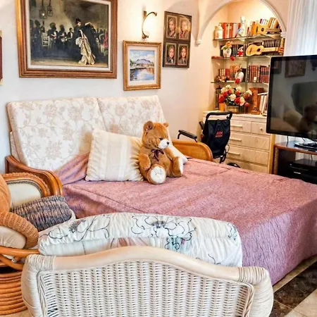 Beachfront Nautical 公寓